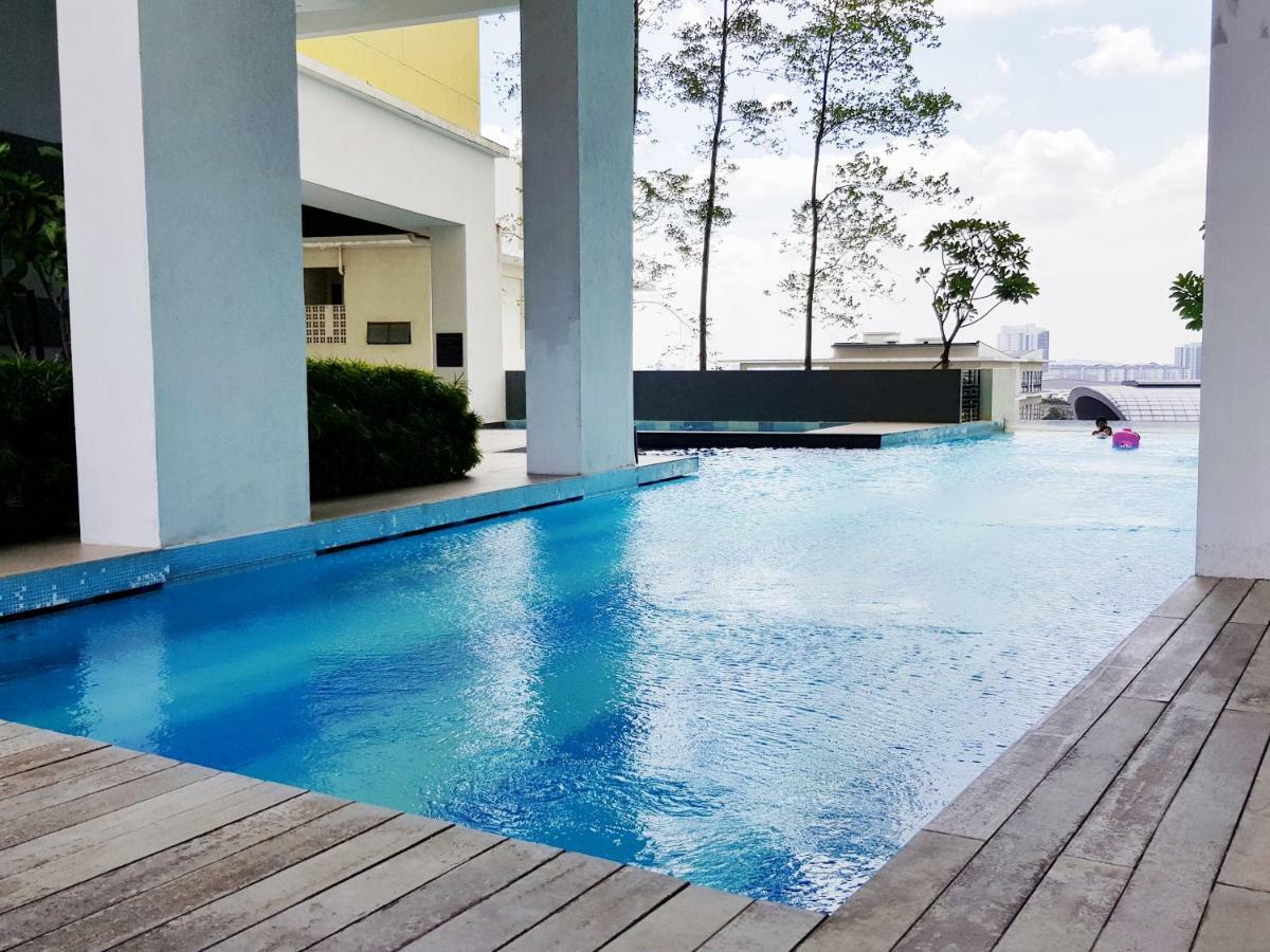 S3 The Wood @ The Best Location At Puchong Exterior photo